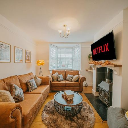Cotswolds- Homely 2 Bed House With Garden, Wifi - Esho Stays Cirencester Bagian luar foto